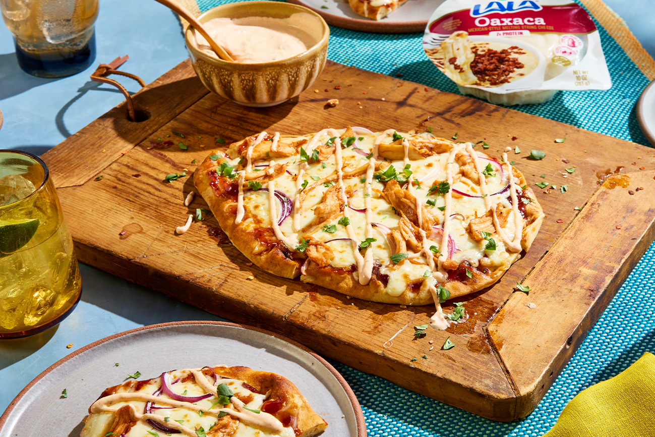 LALA_2024_Q2Launch_WebsiteRecipes_1299x866_BBQ Pizza